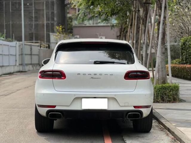 PORSCHE保時捷 MACAN  第9張相片