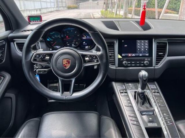 PORSCHE保時捷 MACAN  第11張相片