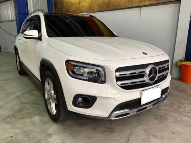 M-BENZ賓士 GLB250  第3張相片