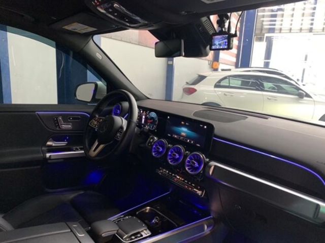 M-BENZ賓士 GLB250  第7張相片