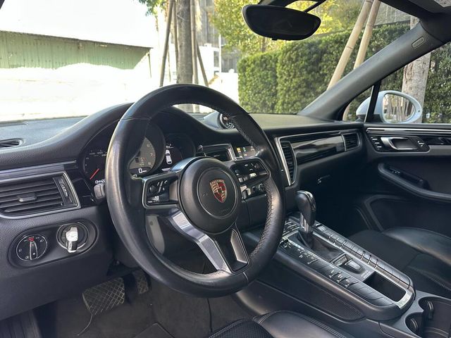 PORSCHE保時捷 MACAN S  第9張相片