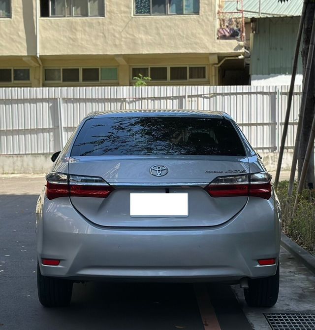 TOYOTA豐田 ALTIS  第4張相片