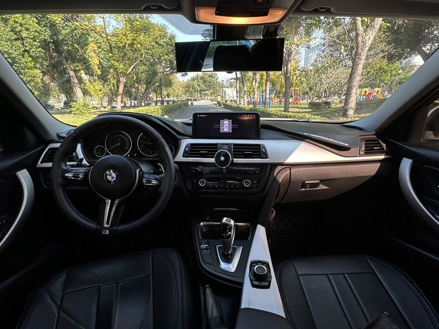 BMW寶馬 320  第8張相片