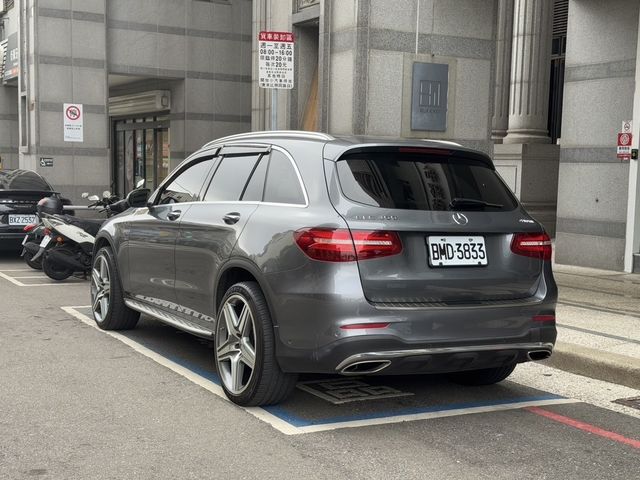 M-BENZ賓士 GLC300  第2張相片