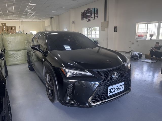 LEXUS凌志 UX200  第1張相片