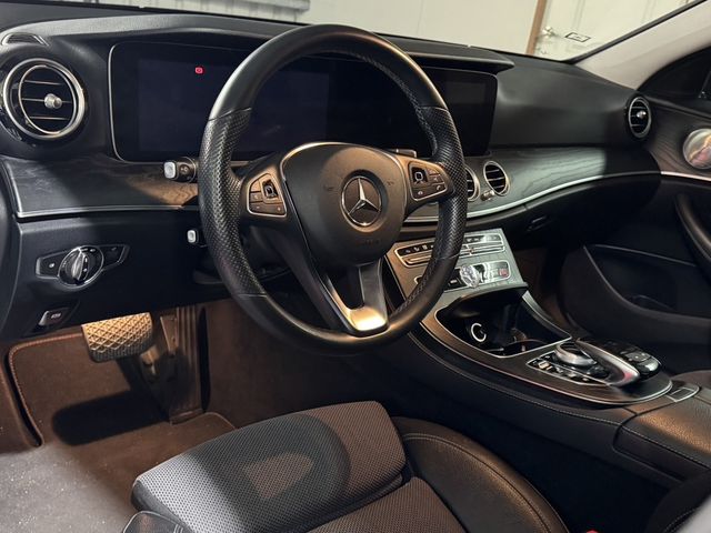 M-BENZ賓士 E250  第5張相片