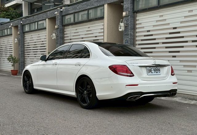 M-BENZ賓士 E300  第2張相片