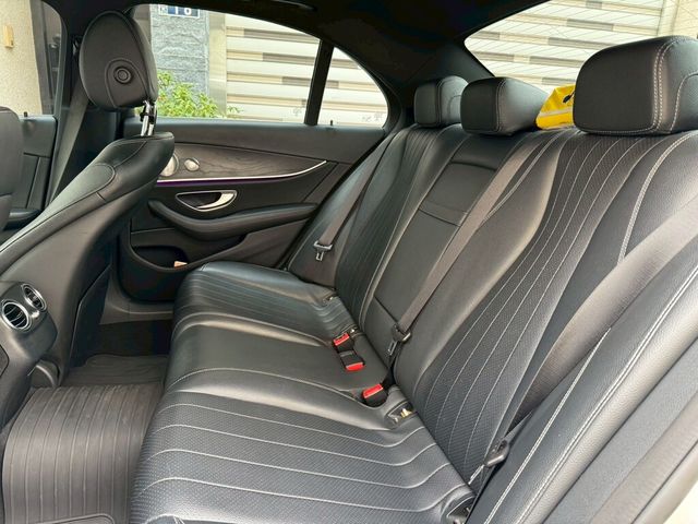 M-BENZ賓士 E300  第7張相片