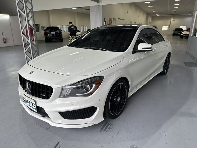 M-BENZ賓士 CLA250  第1張相片