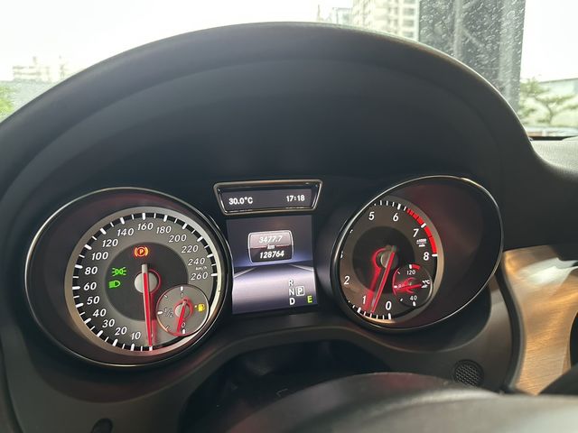M-BENZ賓士 CLA250  第7張相片