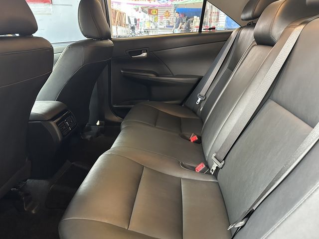 TOYOTA豐田 CAMRY  第6張相片