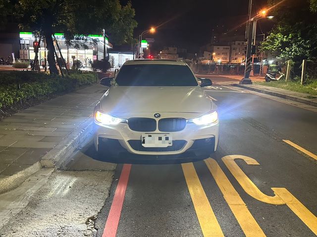 BMW寶馬 328I  第2張相片