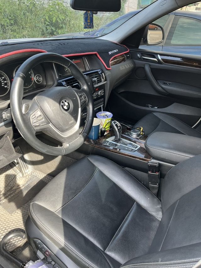 BMW寶馬 X4 XDRIVE28I  第6張相片