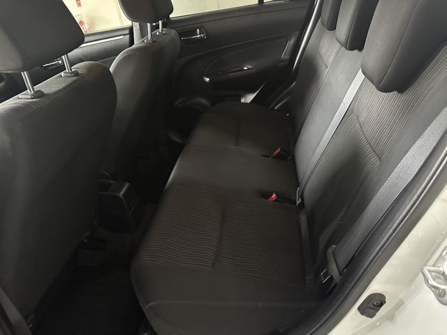 SUZUKI鈴木 SWIFT  第6張相片