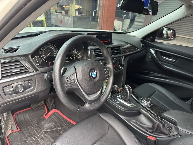 BMW寶馬 320I  第3張相片