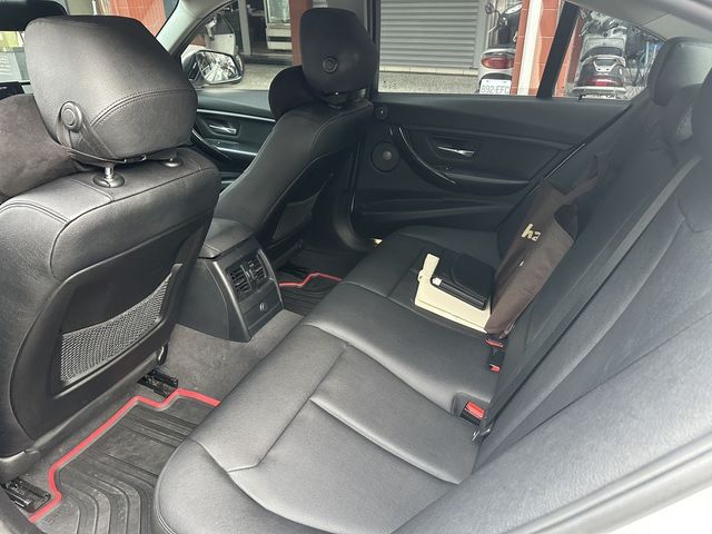 BMW寶馬 320I  第4張相片