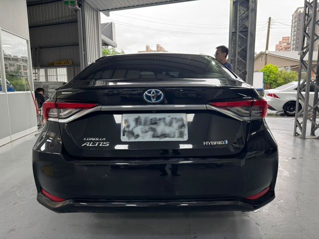 TOYOTA豐田 COROLLA ALTIS HYBRID  第4張相片