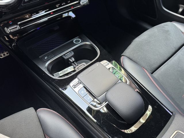 M-BENZ賓士 CLA200  第6張相片