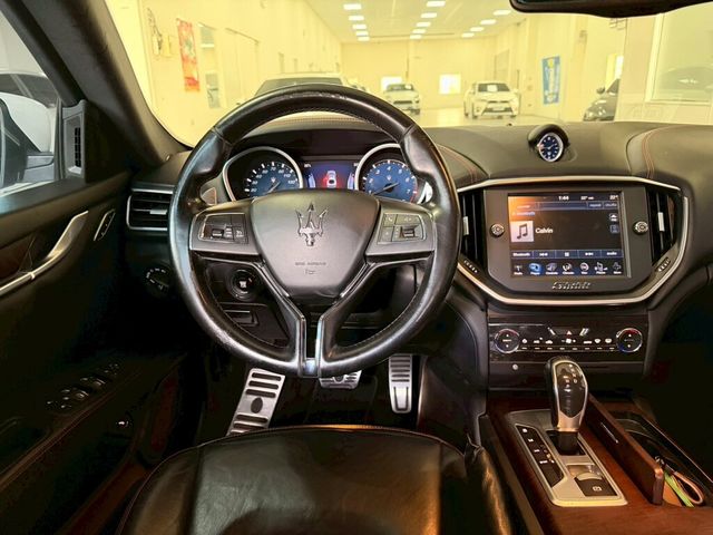 MASERATI瑪莎拉蒂 GHIBLI SQ4  第6張相片