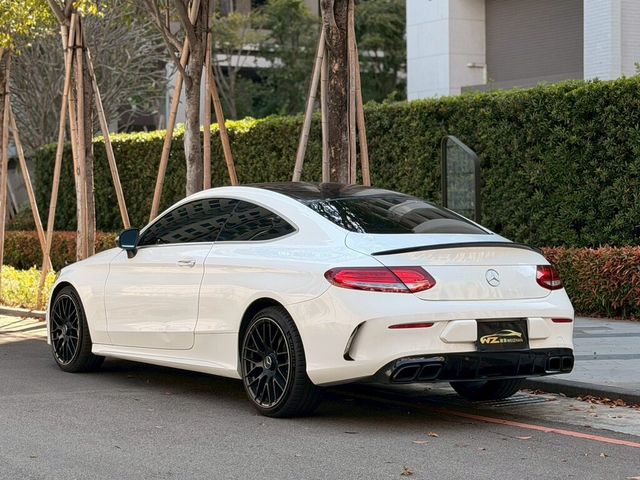 M-BENZ賓士 C300 COUPE  第4張相片