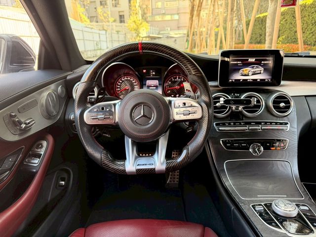 M-BENZ賓士 C300 COUPE  第6張相片