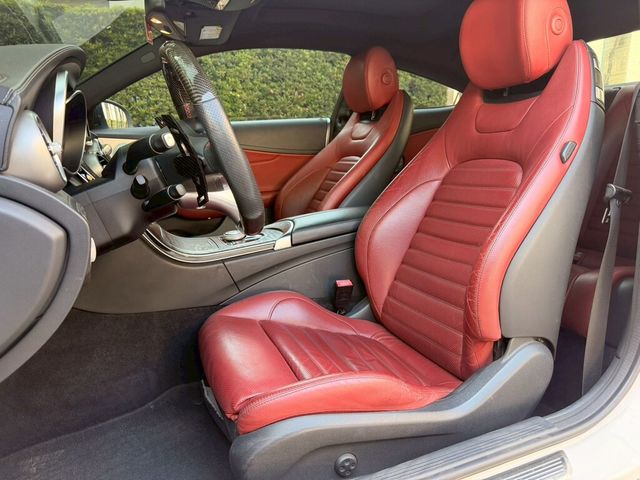 M-BENZ賓士 C300 COUPE  第8張相片