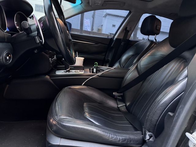 MASERATI瑪莎拉蒂 GHIBLI SQ4  第6張相片