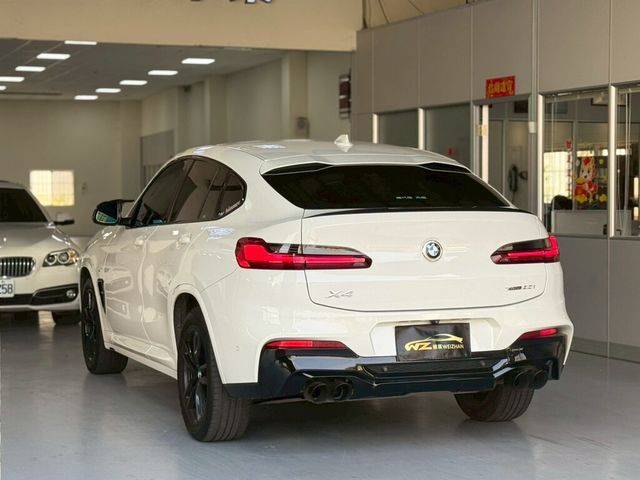 BMW寶馬 X4 XDRIVE30I  第2張相片