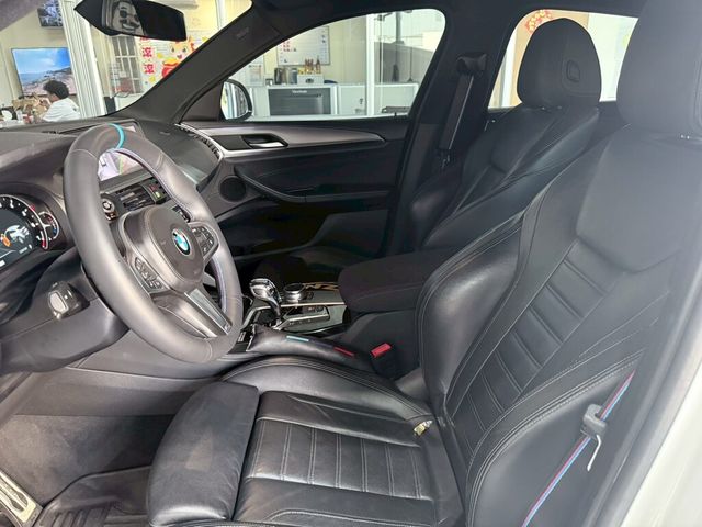 BMW寶馬 X4 XDRIVE30I  第6張相片
