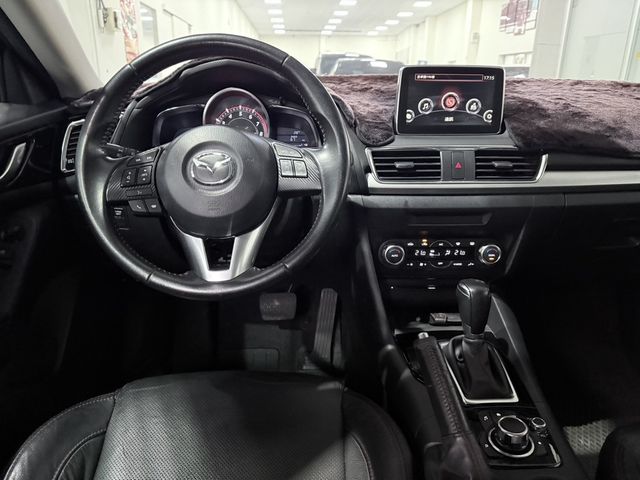 MAZDA馬自達 MAZDA 3  第6張相片