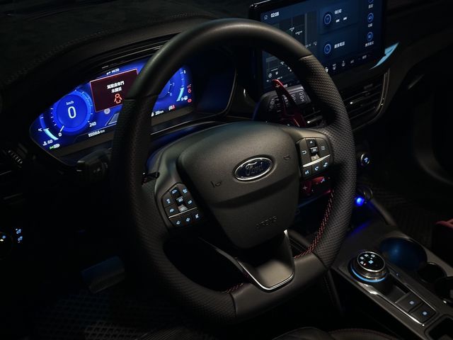 FORD福特 FOCUS  第5張相片