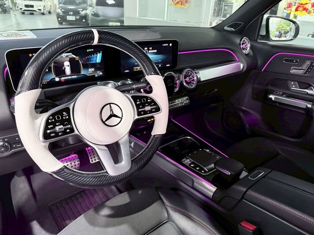 M-BENZ賓士 GLB250  第6張相片