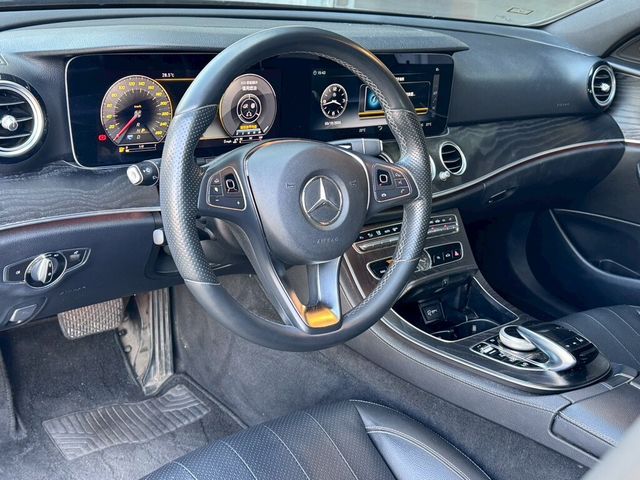 M-BENZ賓士 E300  第3張相片