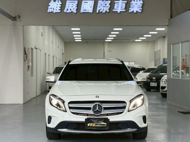 M-BENZ賓士 GLA180  第3張相片