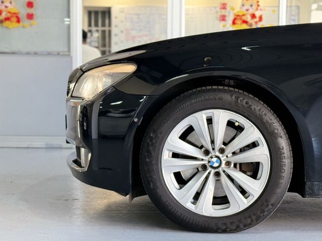 BMW寶馬 740LI  第5張相片