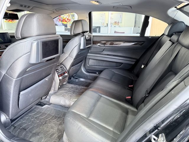 BMW寶馬 740LI  第9張相片