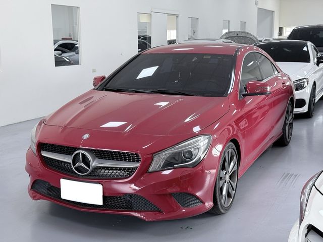 M-BENZ賓士 CLA200  第1張相片