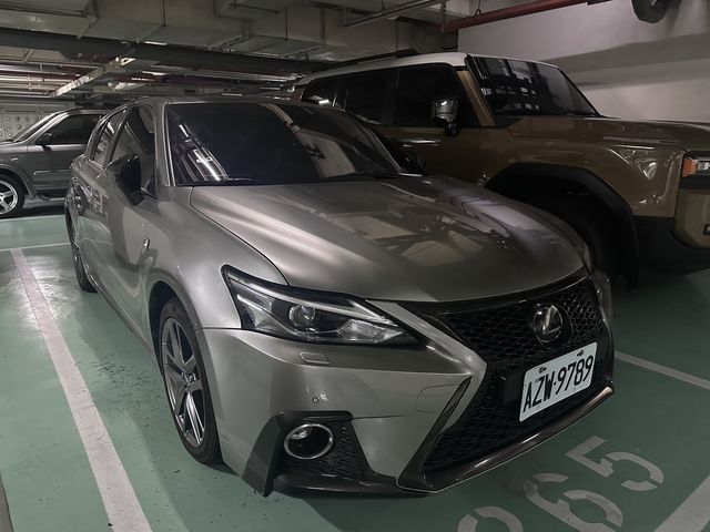 LEXUS凌志 CT200H  第1張相片
