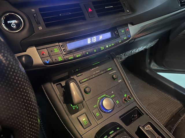 LEXUS凌志 CT200H  第5張相片