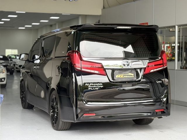 TOYOTA豐田 ALPHARD  第3張相片
