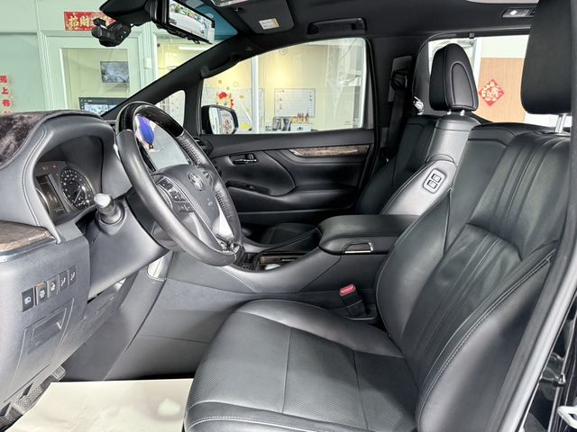 TOYOTA豐田 ALPHARD  第8張相片