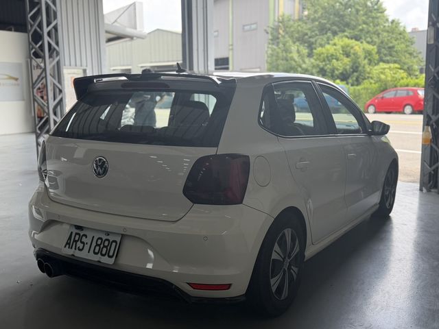 VOLKSWAGEN福斯 POLO  第2張相片