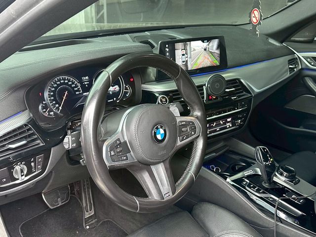 BMW寶馬 M550I  第5張相片