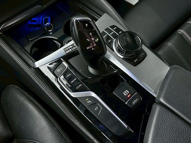 BMW寶馬 M550I  第6張相片