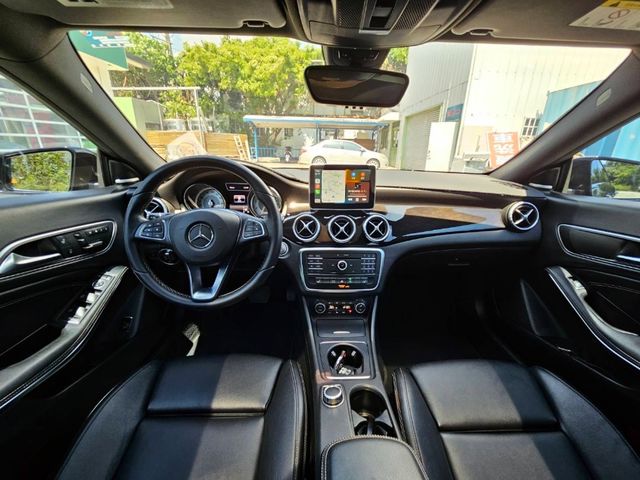 M-BENZ賓士 CLA250  第12張相片