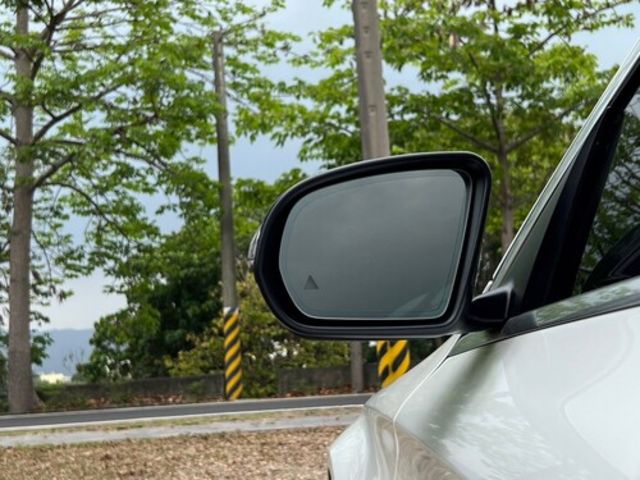 M-BENZ賓士 C300  第19張相片