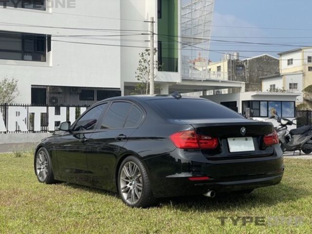 BMW寶馬 318D SEDAN  第6張相片
