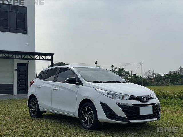 TOYOTA豐田 YARIS  第2張相片