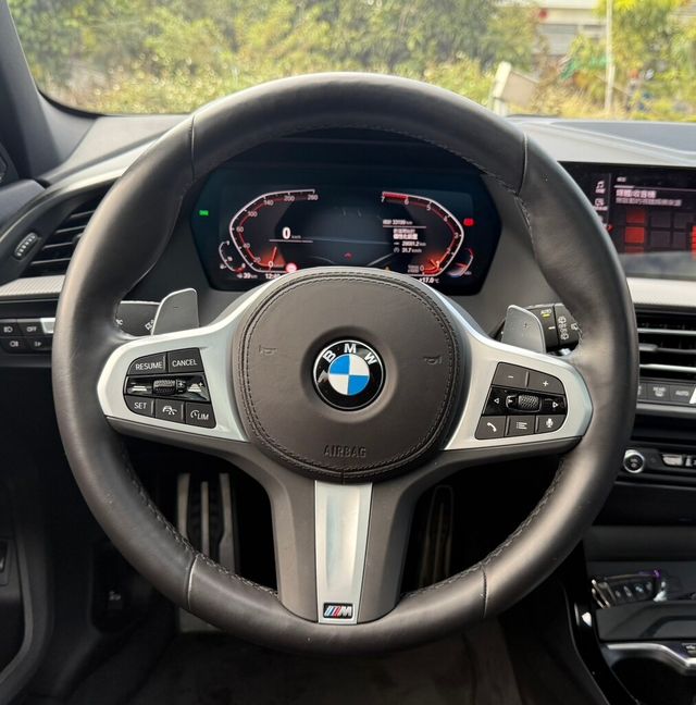BMW寶馬 118I  第8張相片