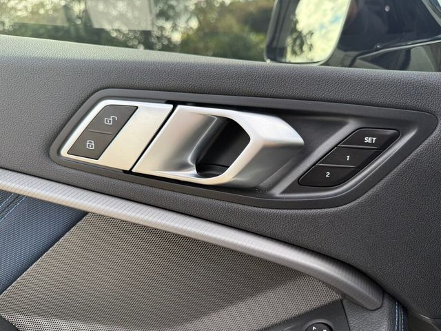 BMW寶馬 118I  第11張相片